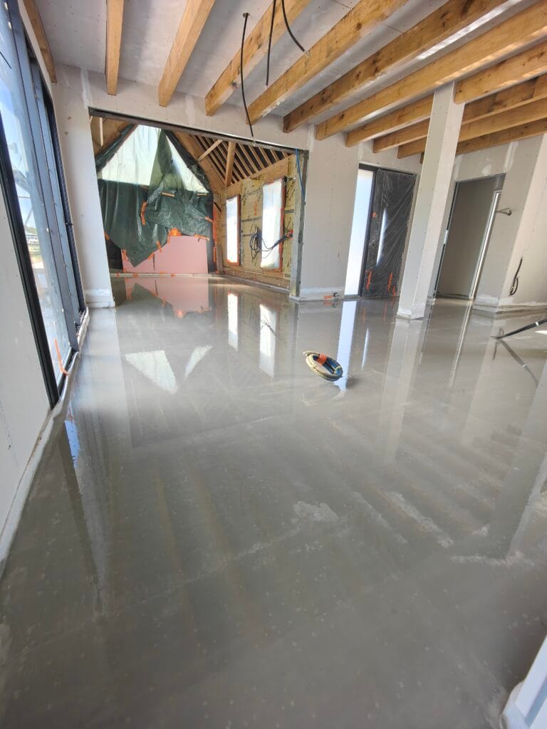 Chape liquide fluide fibré lafarge plancher chauffant à eau