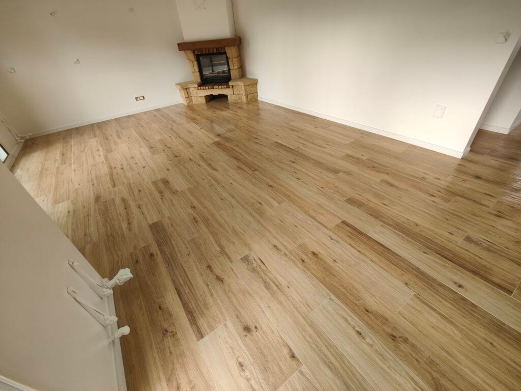 Carrelage imitation bois grès cérame coopérative artipole mcs morbihan chauffage sanitaire colle joint ardex vpi parex lanko sika fixateur fournisseur professionnel chantier Grand-champ